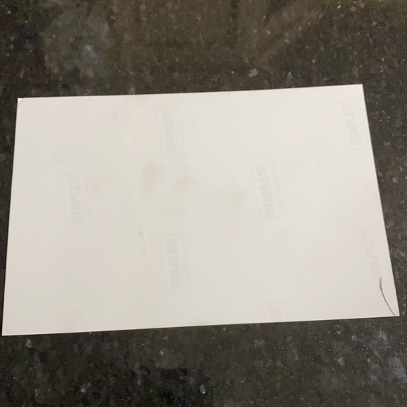 Halle Berry autographed image - Picture 4 of 4